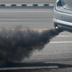 черный дым дизельного двигателя при разгоне автомобиля