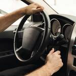 стартер крутит но двигатель не заводится попытка запуска