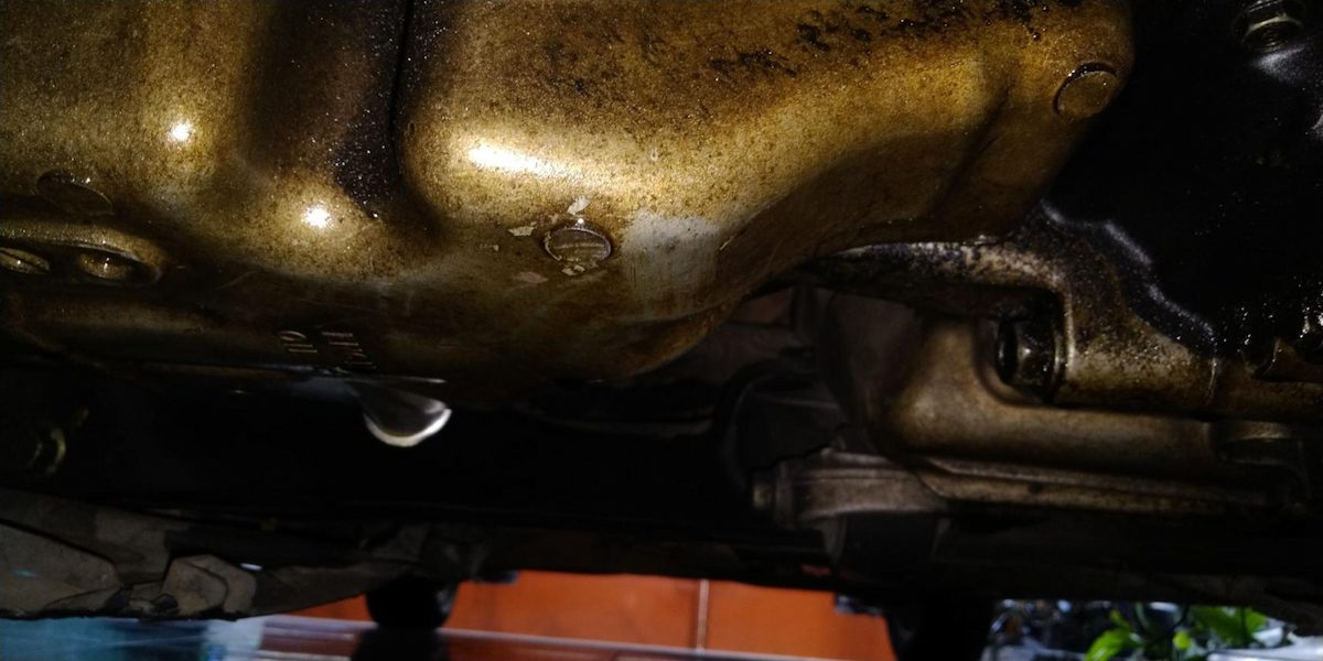 синий дым из выхлопной трубы проблема двигателя при покупке авто