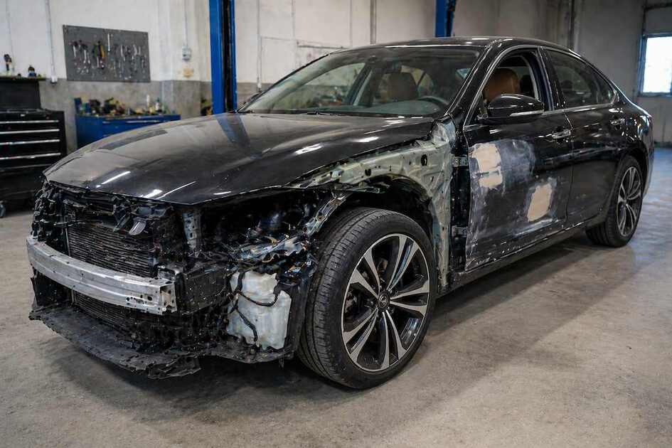 Автомобиль из США после некачественного восстановления после ДТП