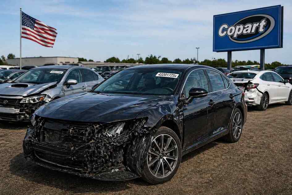 Опасный автомобиль из США после ДТП на аукционе Copart