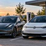 Tesla и Volkswagen — сравнение электромобилей перед покупкой